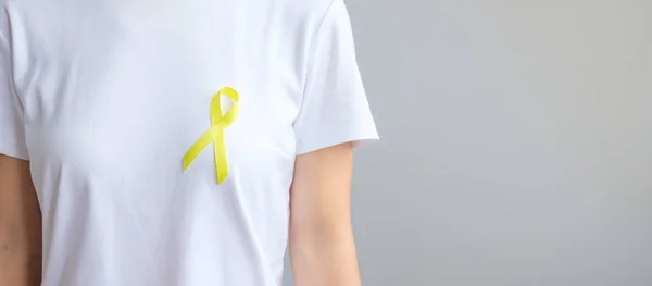 Жовта Стрічка Підтримки Людей Живуть Хворіють Вересневий День Запобігання Самогубствам — стокове фото