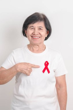 Aralık Dünya Yardım Günü, MADD, Ekim Kırmızı Kurdele Haftası, Şubat Kalbi Ayı, Marfan Sendromu, Mayıs Felci Bilinci, Mart Dünya Tüberküloz Günü ve Nisan Dare Günü