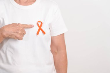 Eylül lösemisi için Orange Ribbon, Mart Böbrek Kanseri Günü, Çoklu Skleroz, Kendine Yara Bilinci Ay, Kasım Kompleksi Bölgesel Ağrı Sendromu, KRPS, COPD Hastalıkları Konsepti