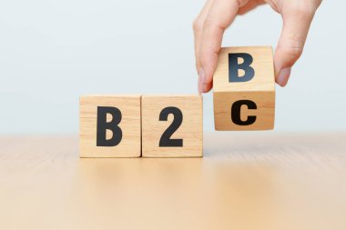 Tahta bloğu B2C 'den B2B' ye çevirin. İş ve Ticaretten Müşteriye, ETicaret, Pazar, Pazarlama, Lojistik ve Teknoloji Konseptine