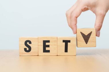 Tahta bloğu SET metniyle ya da Tayland Borsası 'ndan UP ve Down ok simgesi simgesiyle değiştir. Azalt ve artır, fiyat, hisse senedi, mali, ticaret, değer ve kayıp kavramını kes