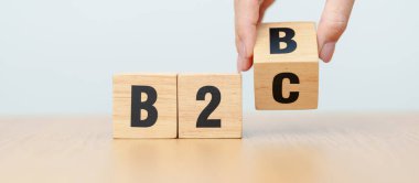 Tahta bloğu B2C 'den B2B' ye çevirin. İş ve Ticaretten Müşteriye, ETicaret, Pazar, Pazarlama, Lojistik ve Teknoloji Konseptine