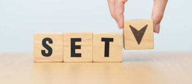 Tahta bloğu SET metniyle ya da Tayland Borsası 'ndan UP ve Down ok simgesi simgesiyle değiştir. Azalt ve artır, fiyat, hisse senedi, mali, ticaret, değer ve kayıp kavramını kes