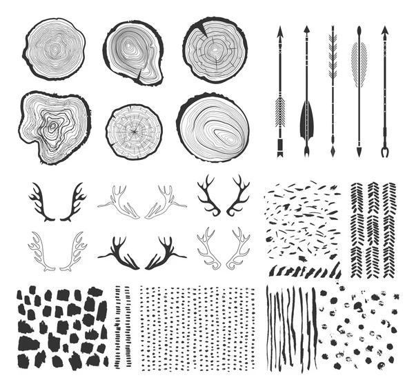 Set with tree-rings, arrows and antlers — Stock Vector