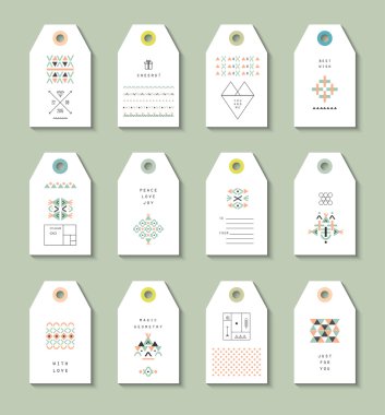 Etiketler etnik ve Aztek desenleri ile.