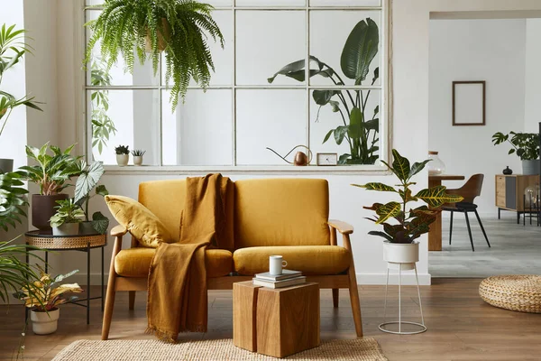 Interior Design Scandinavian Open Space Yellow Velvet Sofa Plants Furniture — Stock Photo, Image