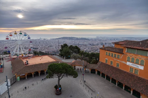 Grande Roue Dans Ville Barcelone Tibidabo Haut Roue Barcelone Matin — Photo