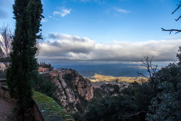 Adembenemend Uitzicht Het Montserrat Gebergte Een Zonnige Lentedag Buurt Van — Stockfoto
