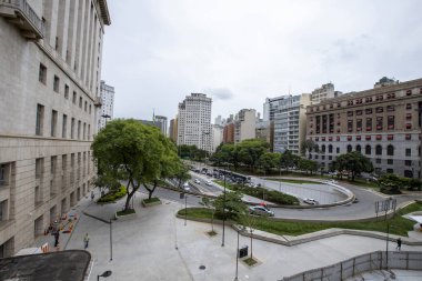Vale do Anhangabau (Anhangabau Vadisi) Viaduto do Cha (Çay Viyadük) manzarası. Brezilya 'nın merkezindeki Sao Paulo' da ünlü bir yer.