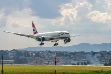 Sao Paulo, Brezilya - 12 Şubat 2003 - British Airways uçağı Andre Franco Montoro veya Cumbica havaalanına indi.