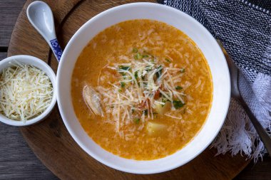 Brezilya mutfağı - Portekizce tavuk çorbası veya Canja de galinha - Geleneksel Brezilya yemekleri, tavuk ve pilavlı çorba