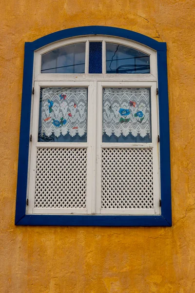 Okno Elewacji Domu Santana Parnaiba Historyczne Miasto Okresu Kolonialnego Brazylii — Zdjęcie stockowe