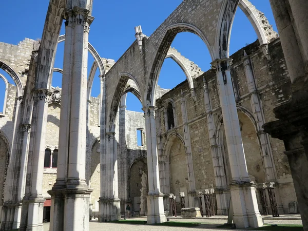 Carmo convent in lisbon — Stock Photo, Image