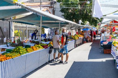 Sao Paulo, Brezilya - 27 Aralık 2025 Sao Paulo şehrinin geleneksel sokak fuarı,.