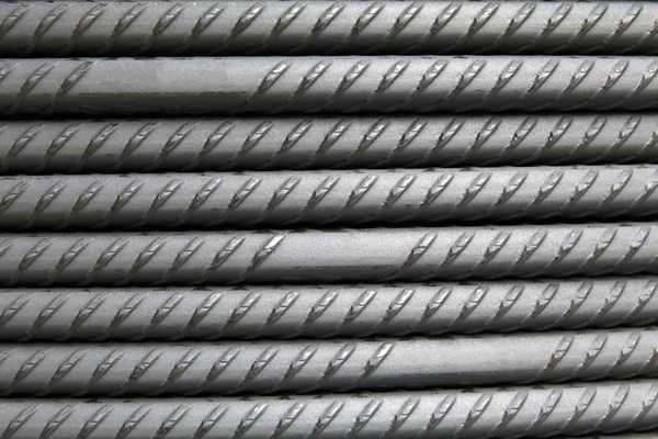 Рулон стальной арматуры — стоковое фото