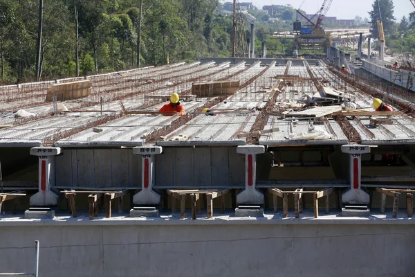Έργα Υποδομής Σύγχρονο Αυτοκινητόδρομο Στην Οικοδόμηση Στο Σάο Πάολο Βραζιλία — Φωτογραφία Αρχείου