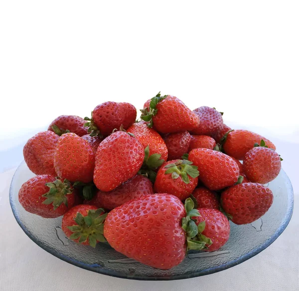 Fresh Red Strawberry Glass Plate Isolated White Background Healthy Food — Stock Photo, Image