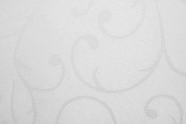 Beyaz dokuma jaluzilerini kapatın.