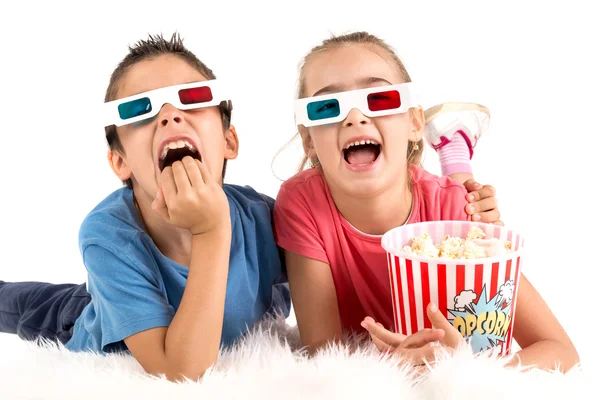 Kids in the movies — Stock Photo, Image