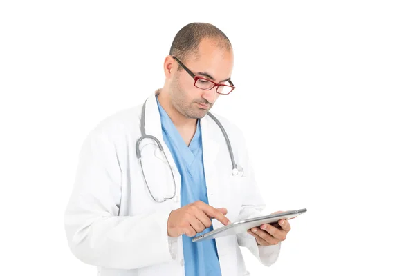 Médecin avec tablette numérique — Photo