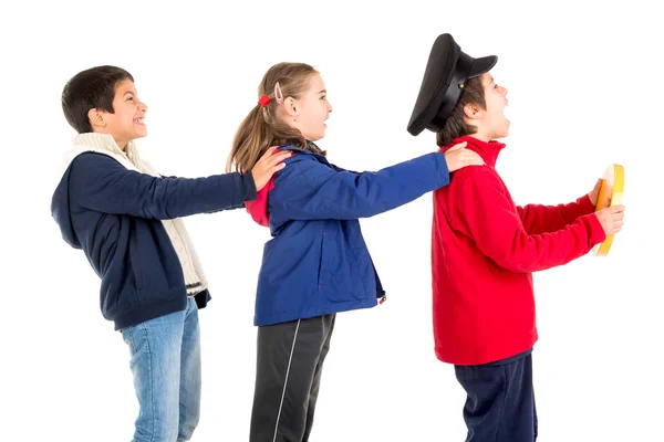 Niños felices jugando — Foto de Stock