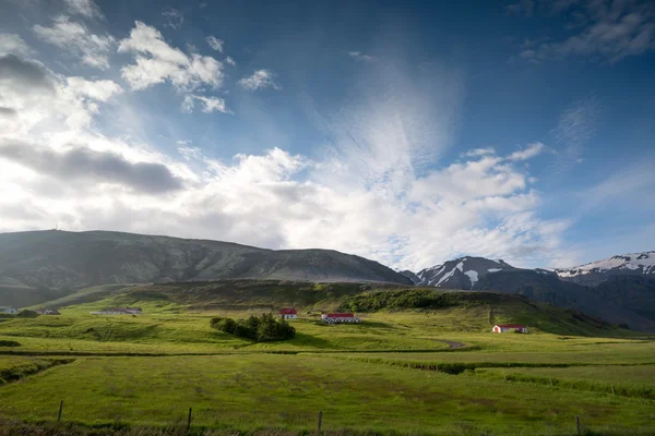 アイスランドの山々 の風景 — ストック写真