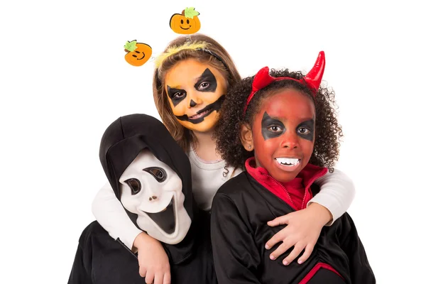 Crianças vestindo trajes no Halloween — Fotografia de Stock