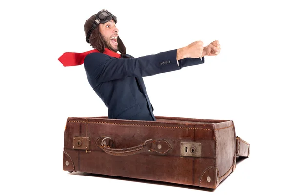 Geschäftsmann Fliegt Mit Einem Alten Koffer Weiß — Stockfoto