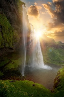 seljalandsfoss Şelalesi