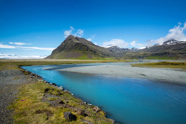 Fiume nella selvaggia Islanda — Foto Stock