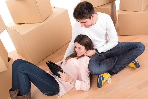 Young couple — Stock Photo, Image