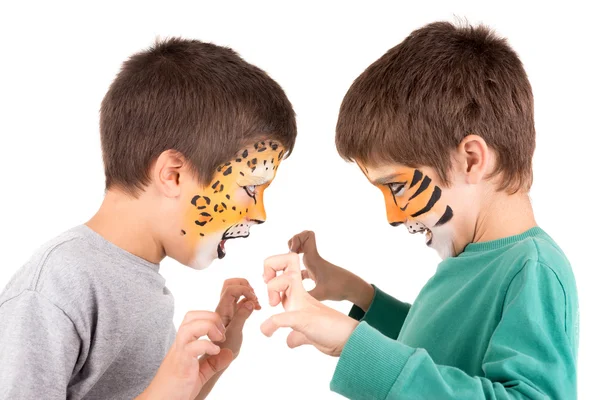 Meninos com pintura facial — Fotografia de Stock