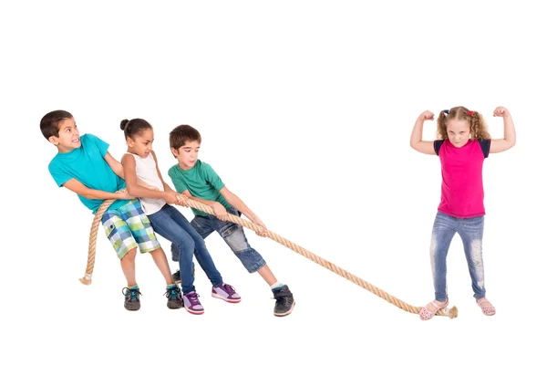 Children in a rope-pulling contest — Stock Photo, Image