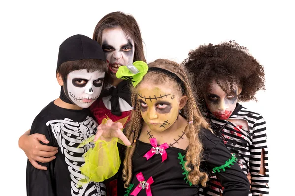 Niños con disfraces de Halloween — Foto de Stock