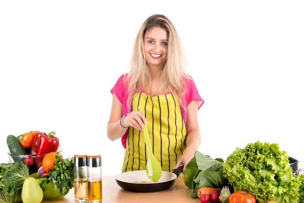 Hermosa mujer cocinar — Foto de Stock