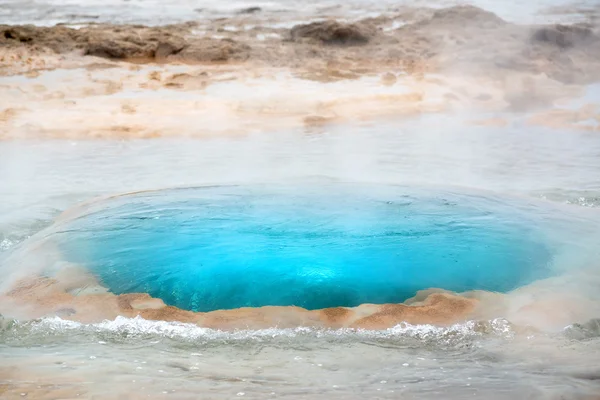 Geyser water på Island — Stockfoto