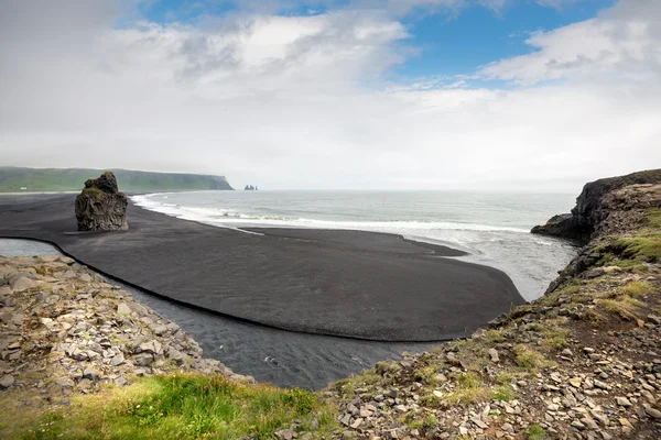 Hermosa playa de arena en iceland — Foto de Stock