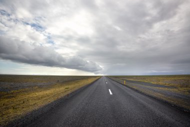 İzlanda'daki boş yol