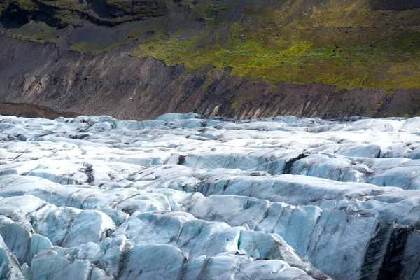 Ледник Svinafellsjokull в Исландии — стоковое фото