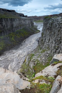 İzlanda 'da güzel şelaleler