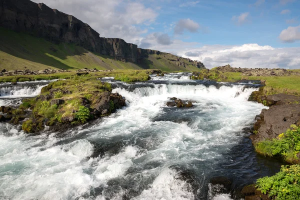 Flusslandschaft in Island — Stockfoto