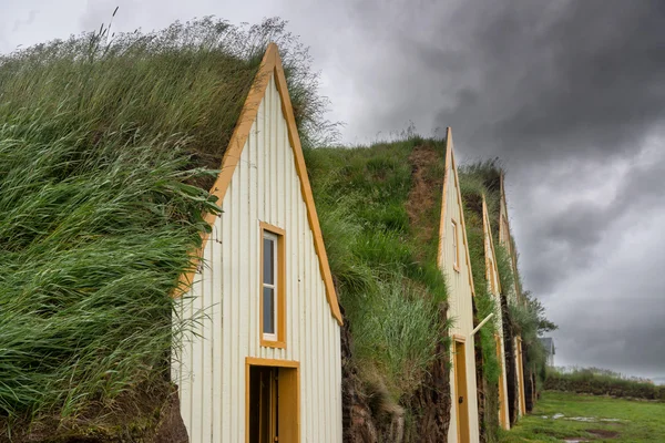 Casas de relva em Islândia — Fotografia de Stock