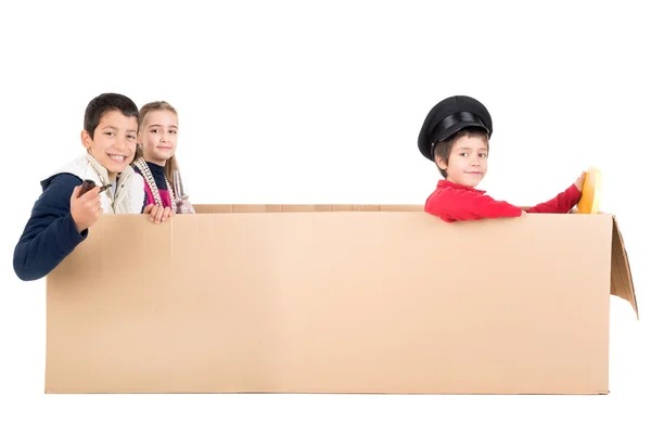 Crianças jogando limusine VIP — Fotografia de Stock