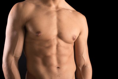 Yakışıklı genç adam.