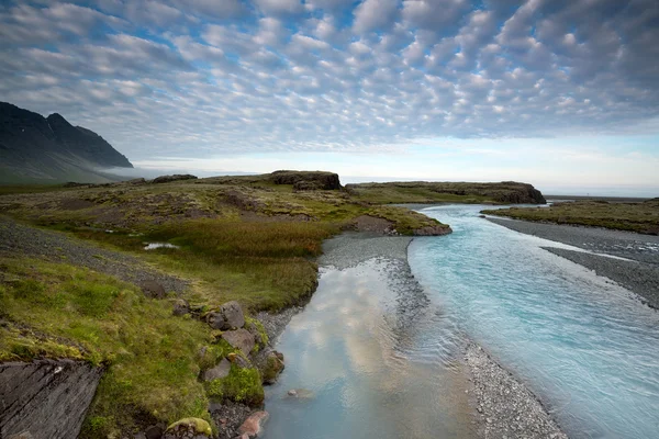 Flodlandskap på Island — Stockfoto