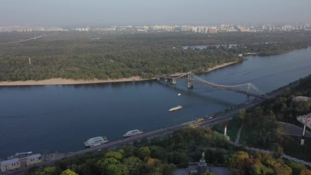 Europa Kiev Ucrania Noviembre 2020 Vista Aérea Del Puente Peatonal — Vídeos de Stock