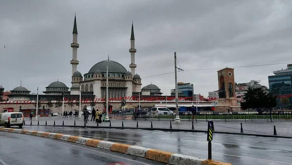 土耳其伊斯坦布尔 2020年12月 周末封锁期间伊斯坦布尔的魅力 Covid 19大流行期间伊斯坦布尔街道空旷 伊斯坦布尔没有游客 — 图库照片