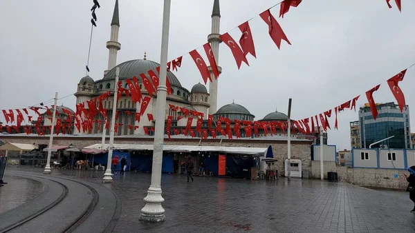 土耳其伊斯坦布尔 2020年12月 周末封锁期间伊斯坦布尔的魅力 Covid 19大流行期间伊斯坦布尔街道空旷 伊斯坦布尔没有游客 — 图库照片