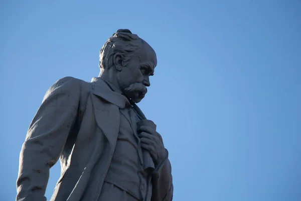 Ucrânia Dnipro 2020 Monumento Taras Shevchenko Contra Fundo Céu Azul — Fotografia de Stock