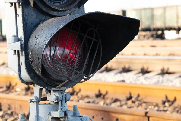 Vieux Feu Circulation Ferroviaire Avec Feu Rouge Sur Chemin Fer — Photo